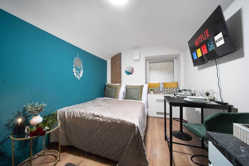 Secret Budget Studio Oasis Prague Extérieur photo